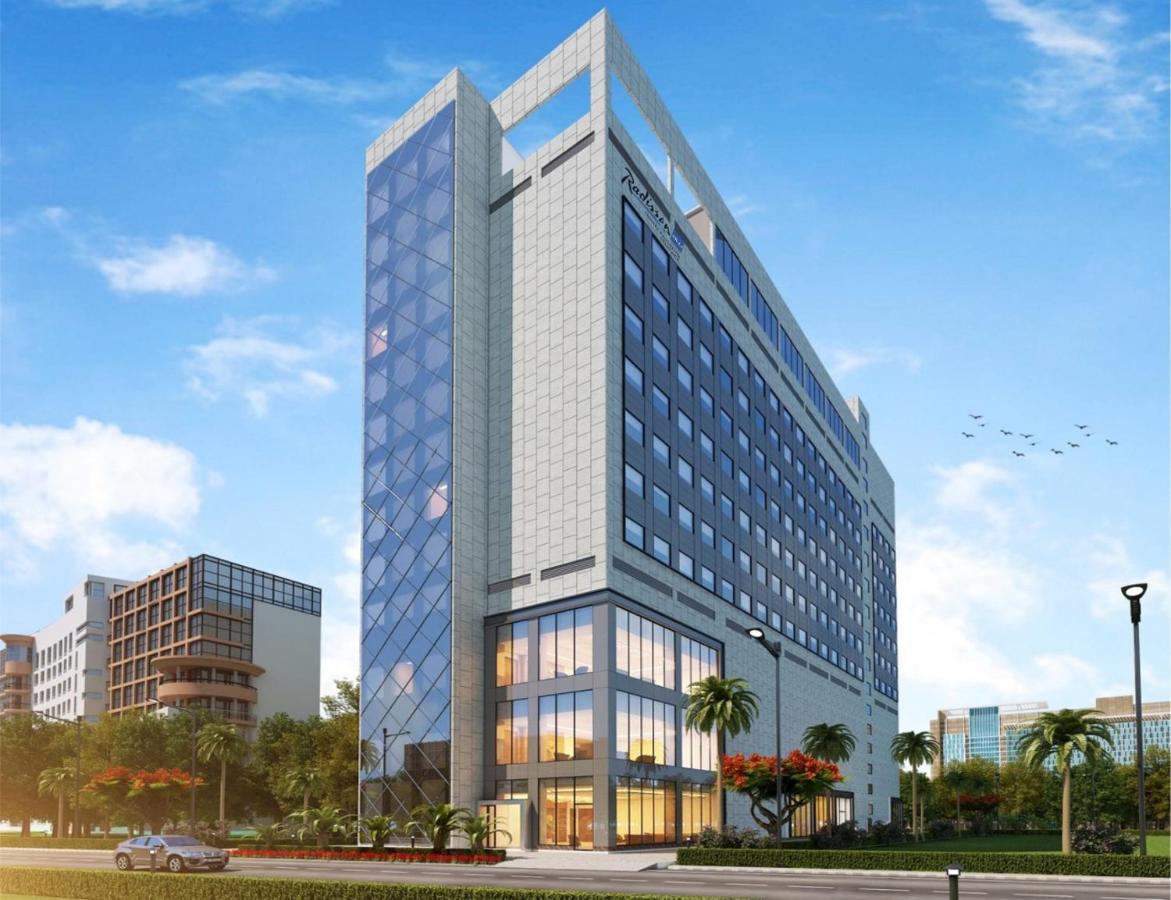 Radisson Blu Towers Kaushambi Delhi NCR Hotel Ghaziabad Bagian luar foto The hotel's rendering