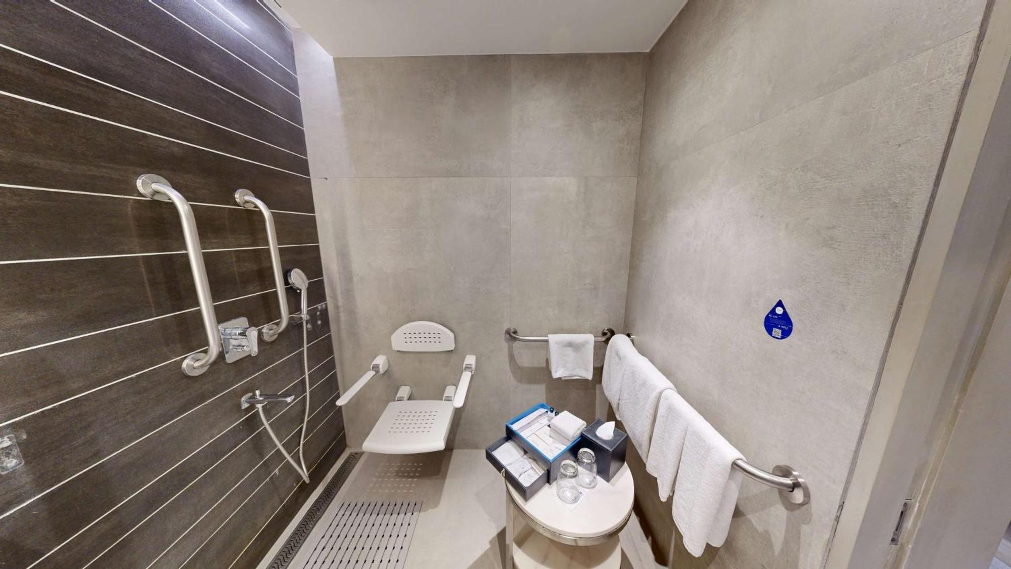 Radisson Blu Towers Kaushambi Delhi NCR Hotel Ghaziabad Bagian luar foto